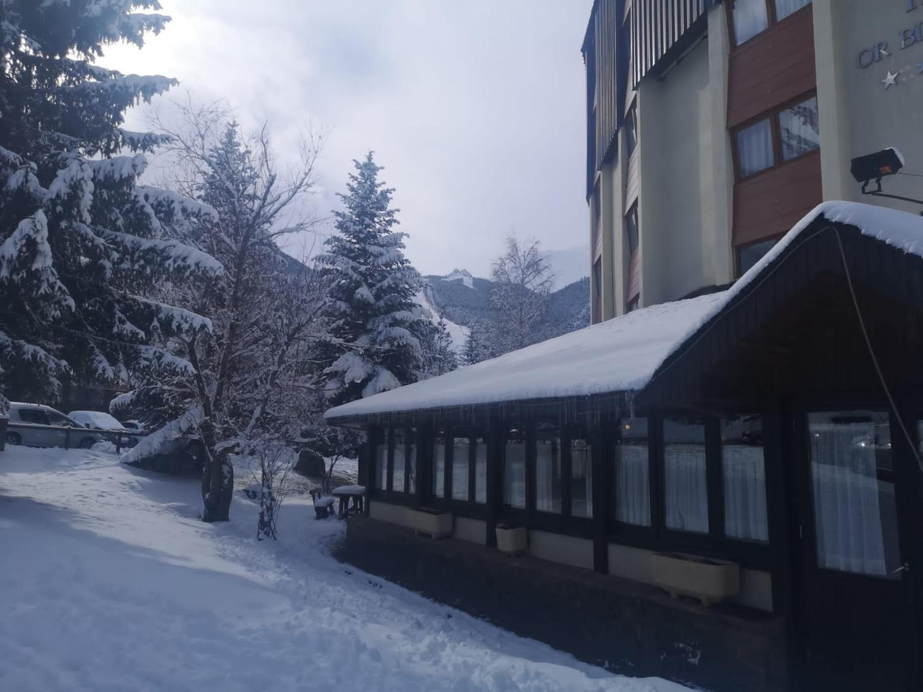Hotel Or Blanc Espot Exterior foto